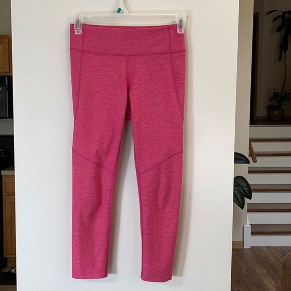Outdoor Voices  3/4 Warm Up Leggings in Flamingo Fuchsia Pink Barbiecore - Picture 3 of 8
